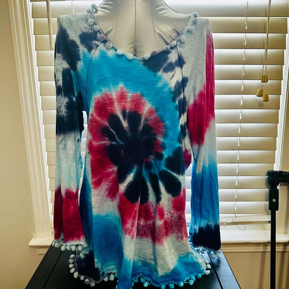 New w/o tags Tie-Dye Long Sleeve XL Tunic Top